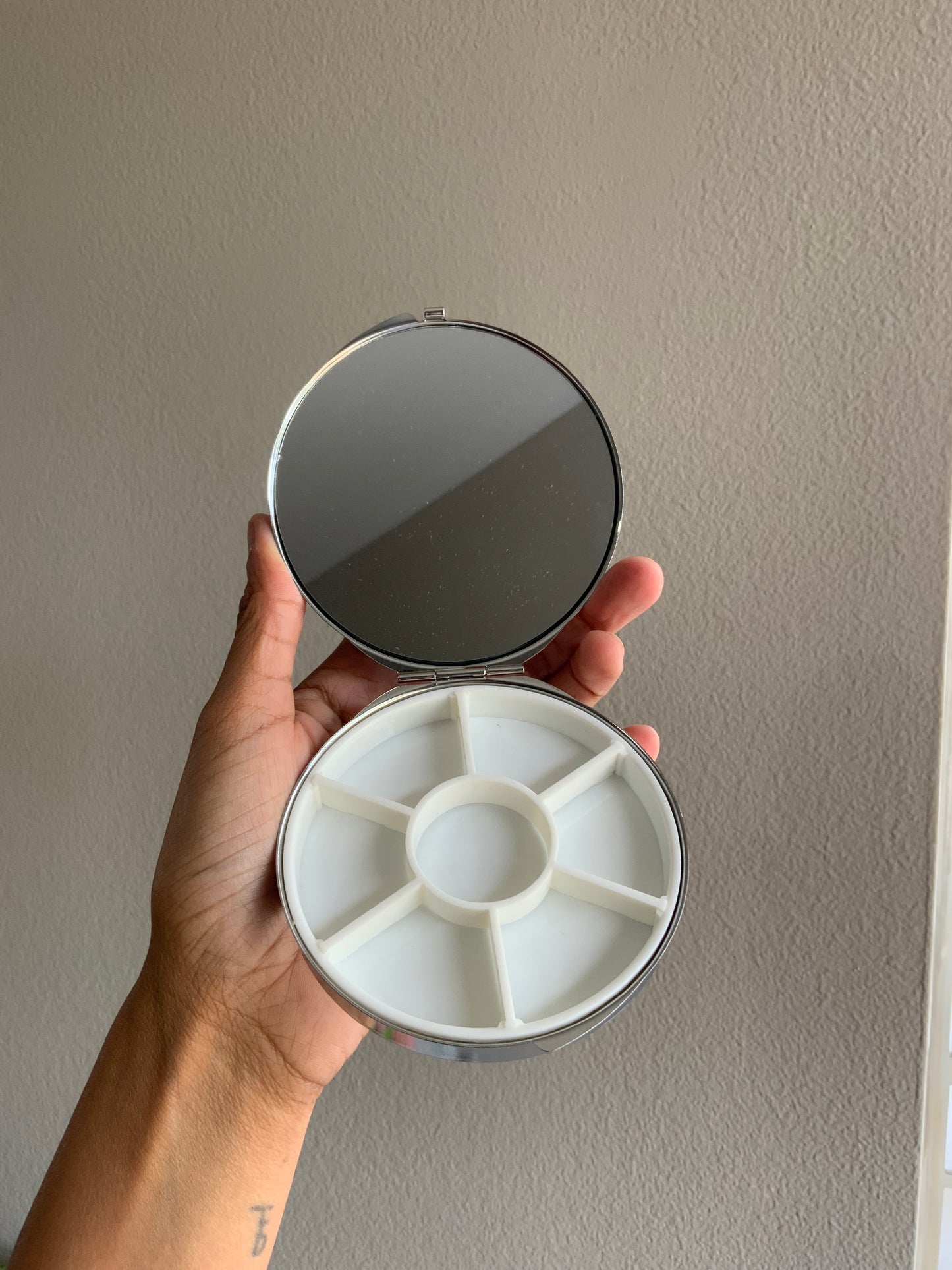 Sleepy Snoopy Big Pill Case