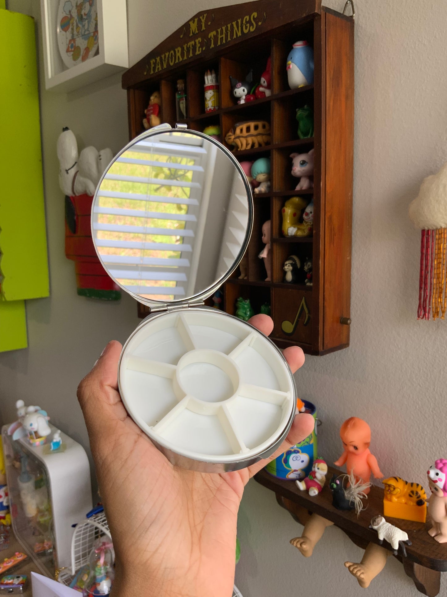 Cutie Snoopy Big Pill Case