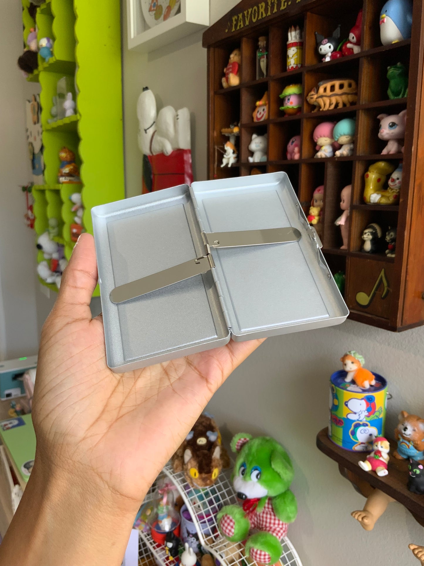 Keep Cool Cigarette Case