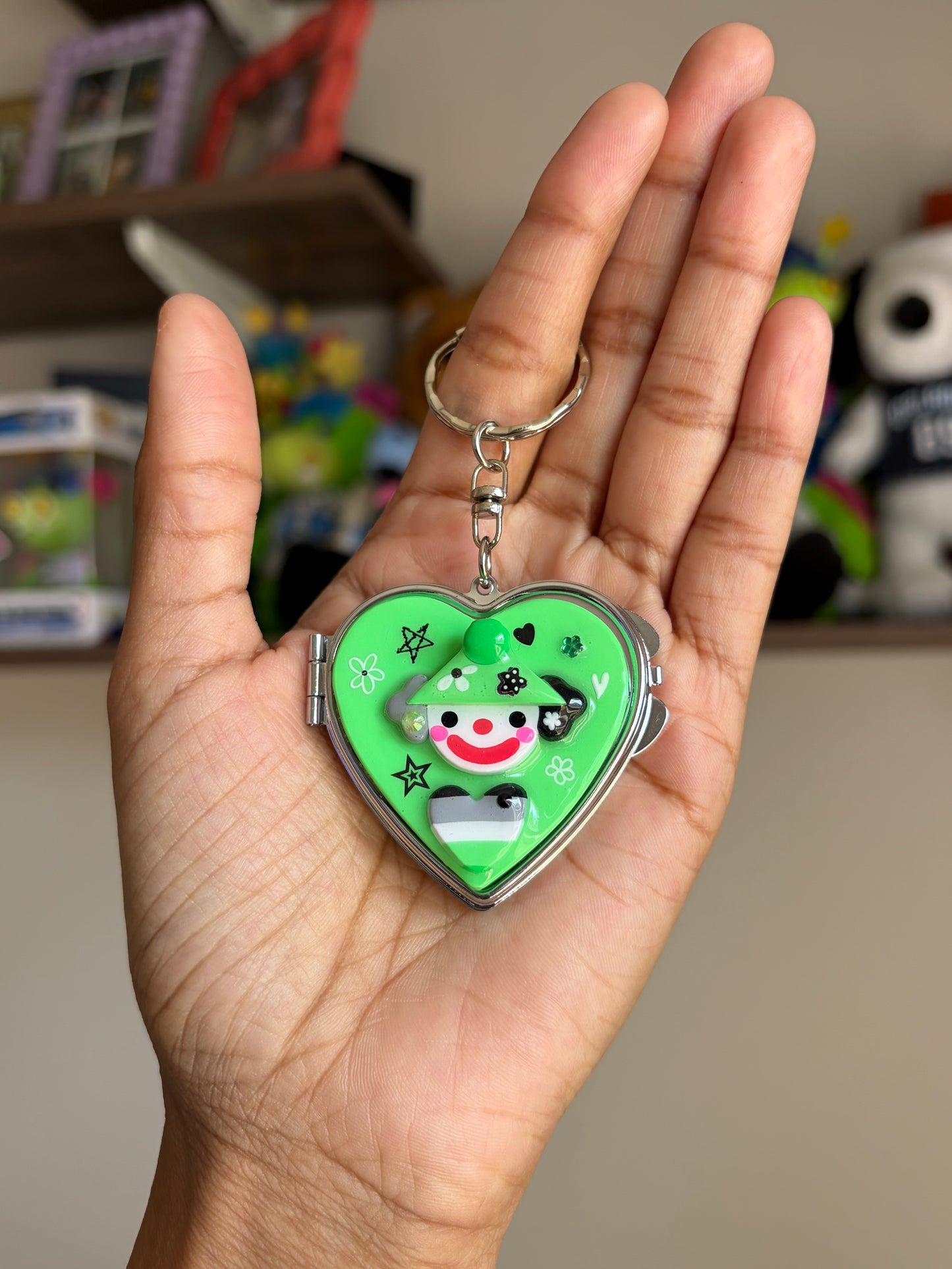 Aromantic Heart Keychain Mirror