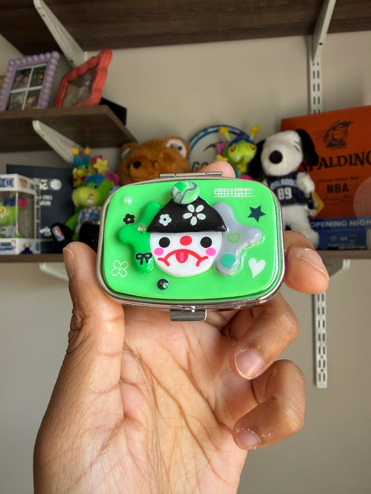 🖤🤍💚 Pill Case