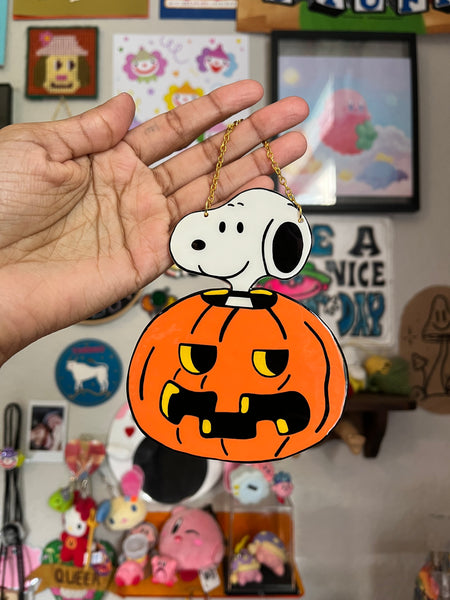 Pumpkin Snoopy Wall Hanging