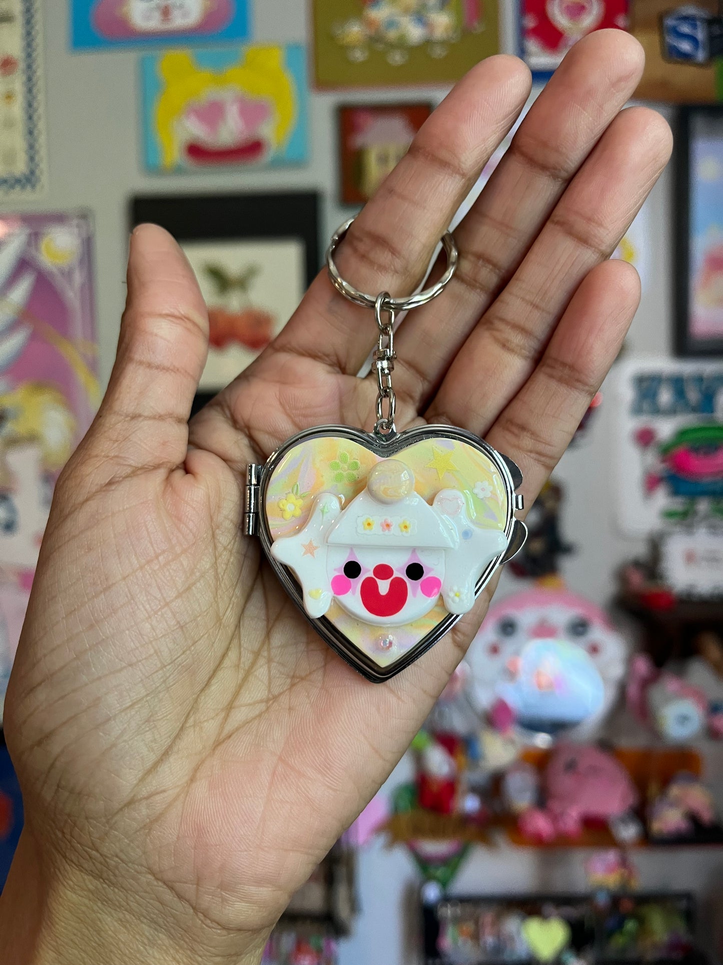Daisy Mae Heart Keychain Mirror