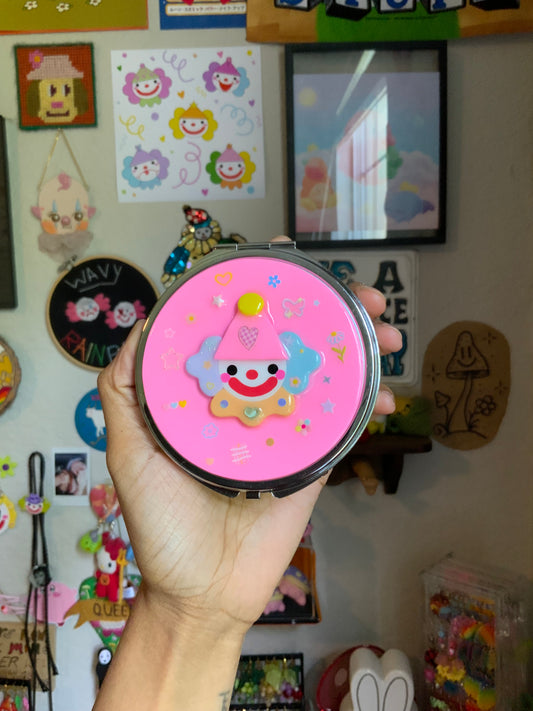 Anora Clown Big Pill Case