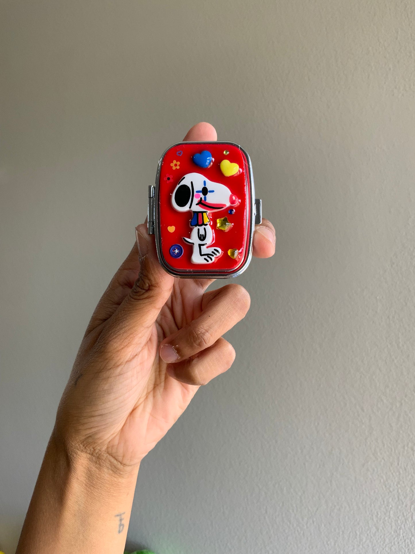 Primary Snoopy Pill Case