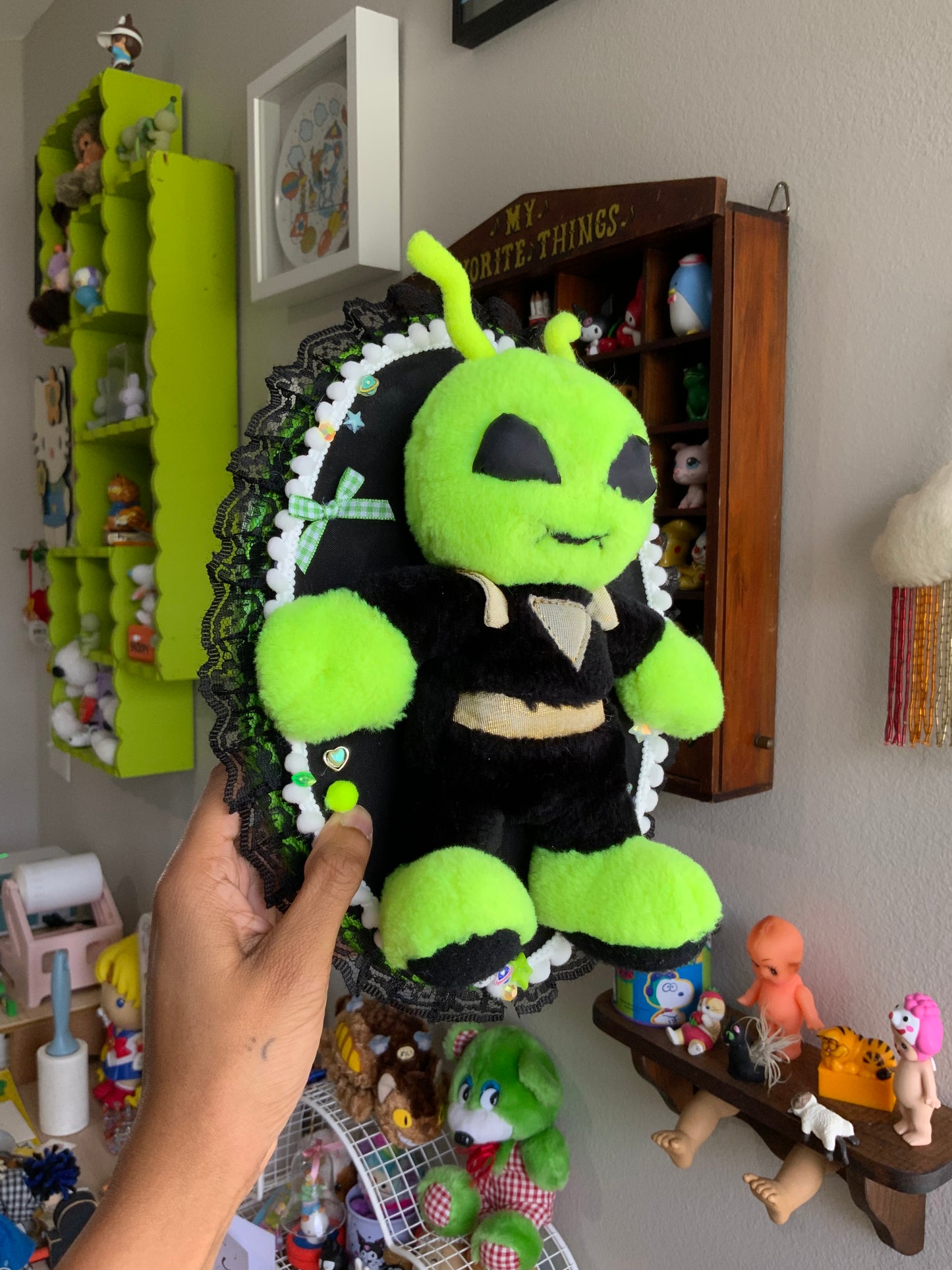 Alien Love Call Plushie Taxidermy