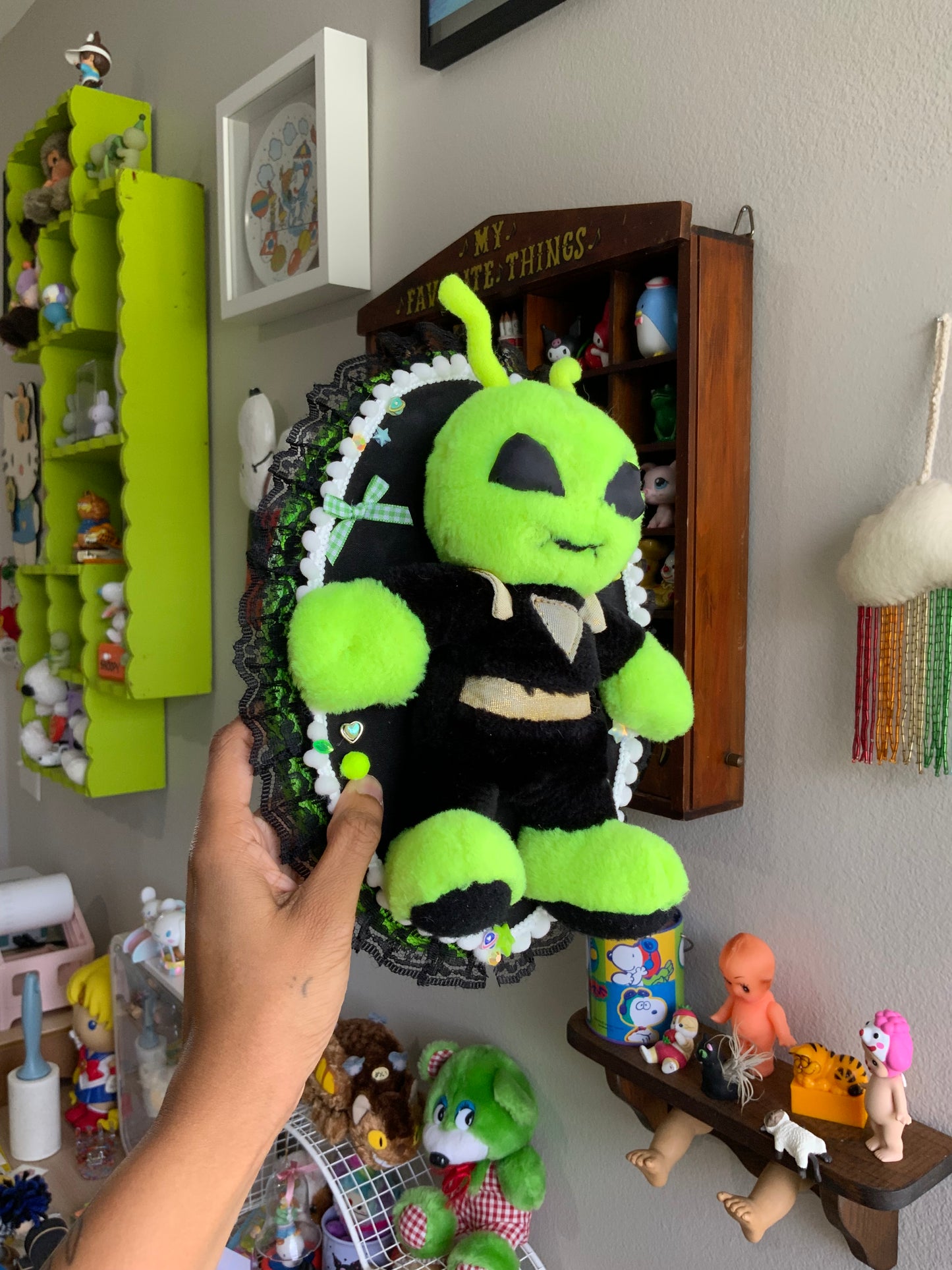 Alien Love Call Plushie Taxidermy