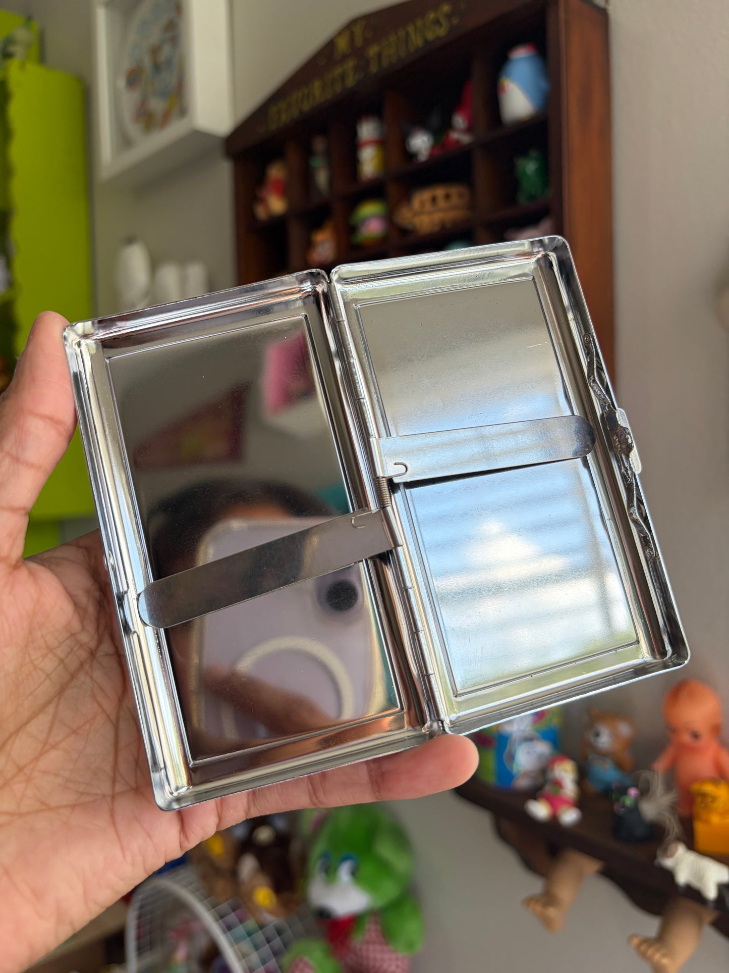 Bloom Cigarette Case
