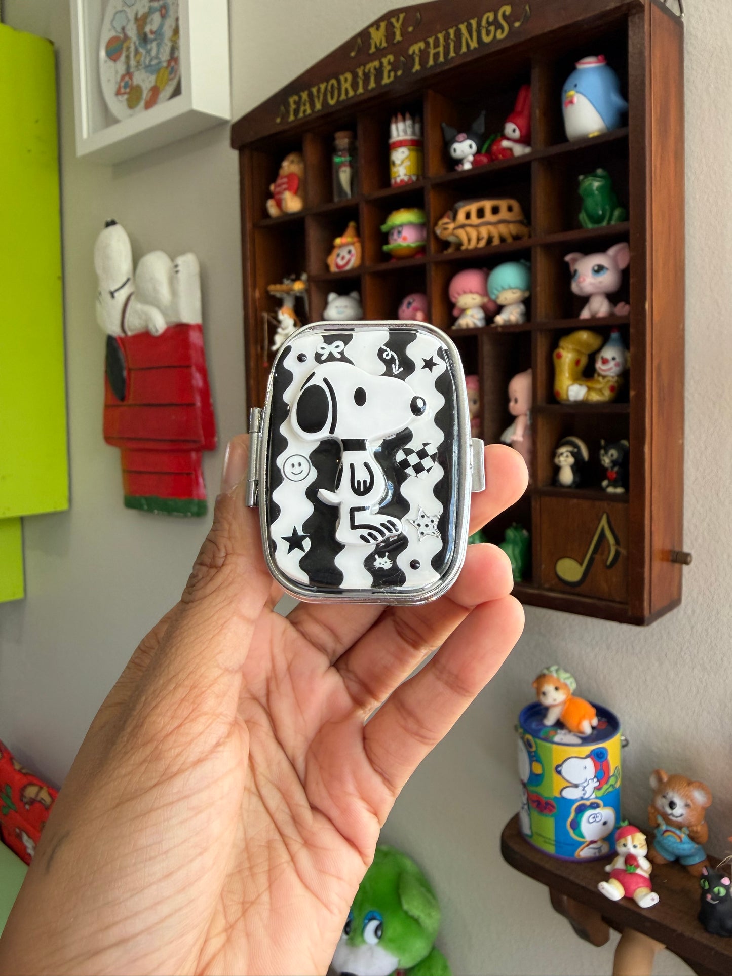 Wavy Snoopy Pill Case